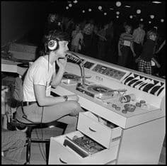 Quanto Ganha um DJ